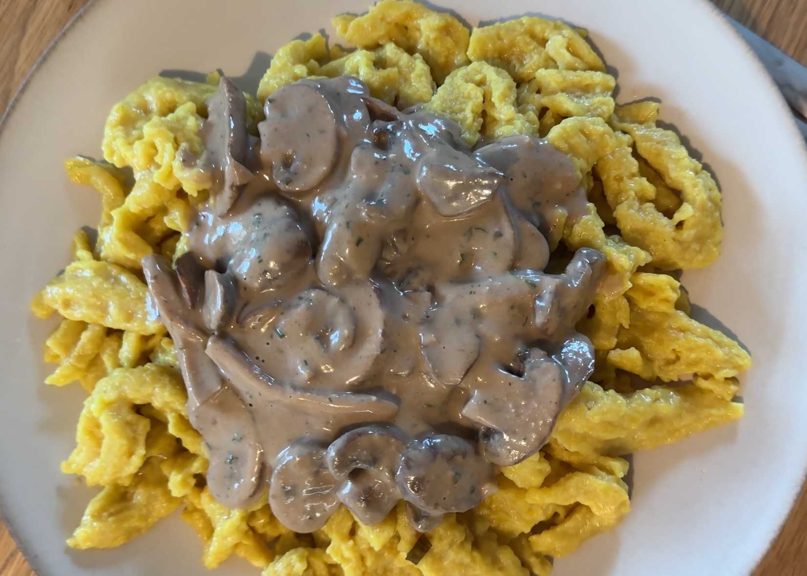 Spätzle mit Pilzrahmsoße